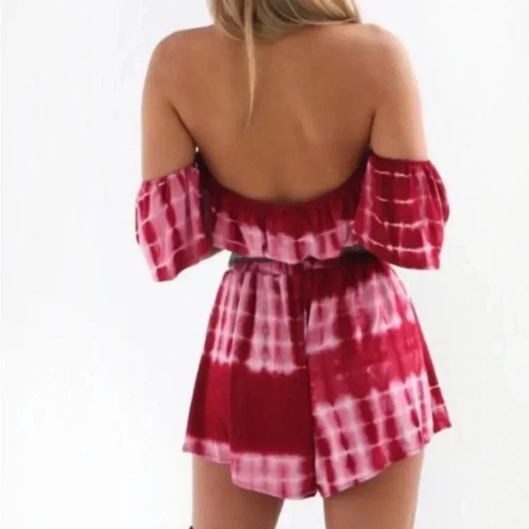 Tiger Mist Tie-Dye boho Off the should crop top and short set. Size small/medium - Picture 5 of 14